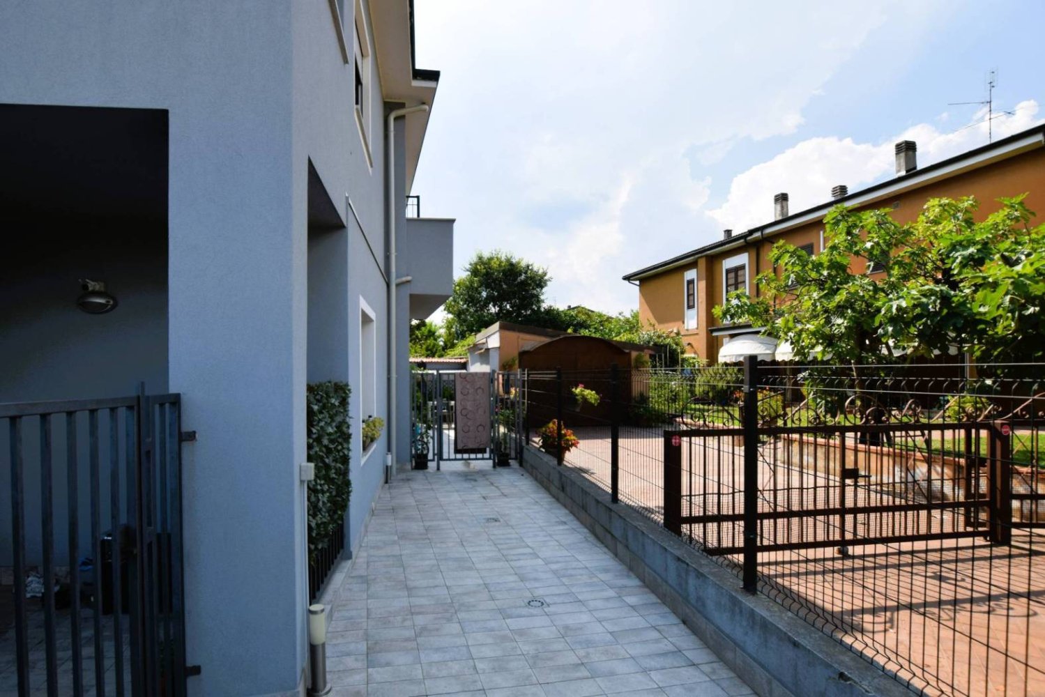 3 bedrooms Apartment in Cassina de' Pecchi, Italy No. 319171