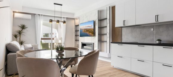 Apartamento de 3 dormitorios en Marbella, Spain No. 146498 4