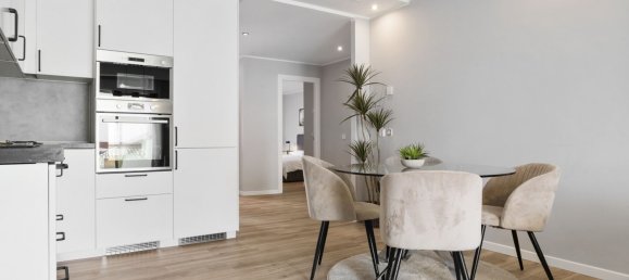 Apartamento de 3 dormitorios en Marbella, Spain No. 146498 8