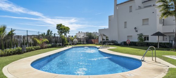 Apartamento de 3 dormitorios en Marbella, Spain No. 146498 43
