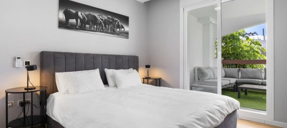 Apartamento de 3 dormitorios en Marbella, Spain No. 146498 23