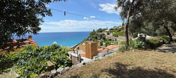 6 bedrooms House in Finale Ligure, Italy No. 378390 8