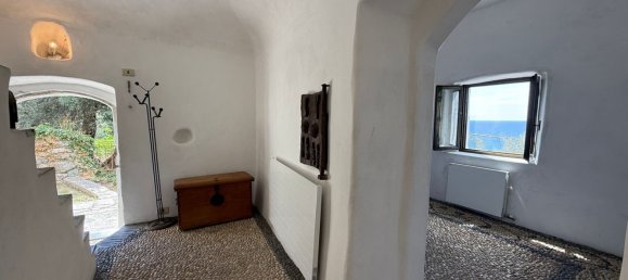 6 bedrooms House in Finale Ligure, Italy No. 378390 23