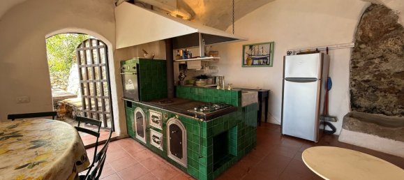 6 bedrooms House in Finale Ligure, Italy No. 378390 2