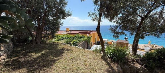 6 bedrooms House in Finale Ligure, Italy No. 378390 7