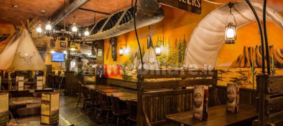 5غرفة عقار تجاري في Rome, Italy رقم 50116 15