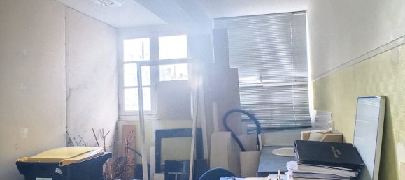 Garage à Châtillon-Coligny, France No. 212277 6