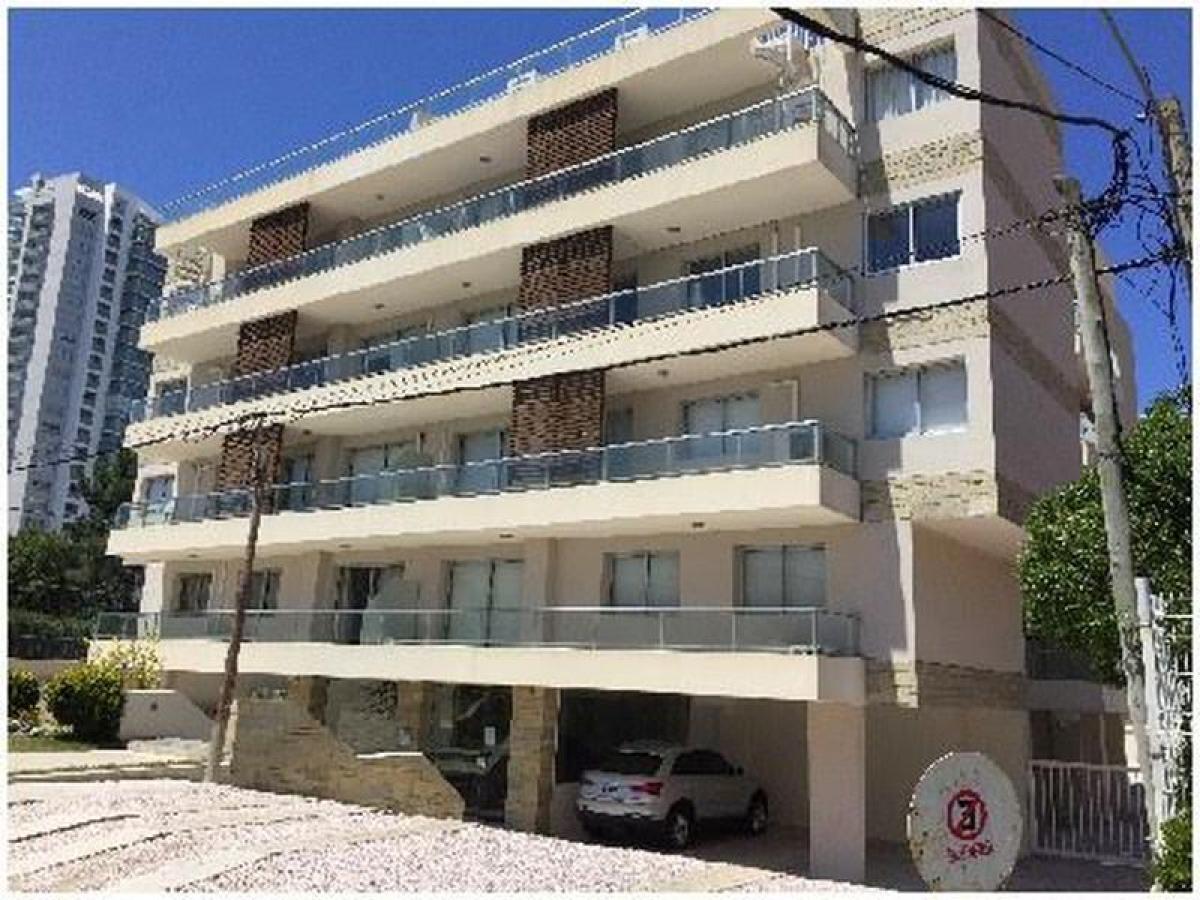 2 bedrooms Apartment in Maldonado, Uruguay No. 7023