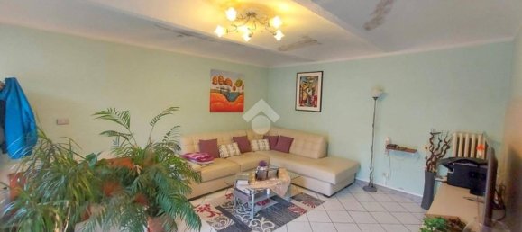 3 bedrooms House in Asti, Italy No. 118251 3