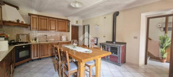 3 bedrooms House in Asti, Italy No. 118251 18