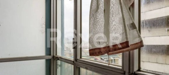 3-Zimmer Wohnung in Genoa, Italy, Nr. 143734 3