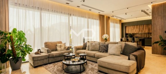 Villa de 4 dormitorios en Yas Island, UAE No. 47643 2