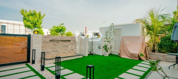 Villa de 4 dormitorios en Yas Island, UAE No. 47643 59