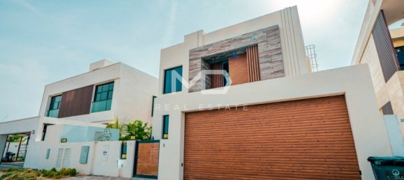 Villa de 4 dormitorios en Yas Island, UAE No. 47643 65