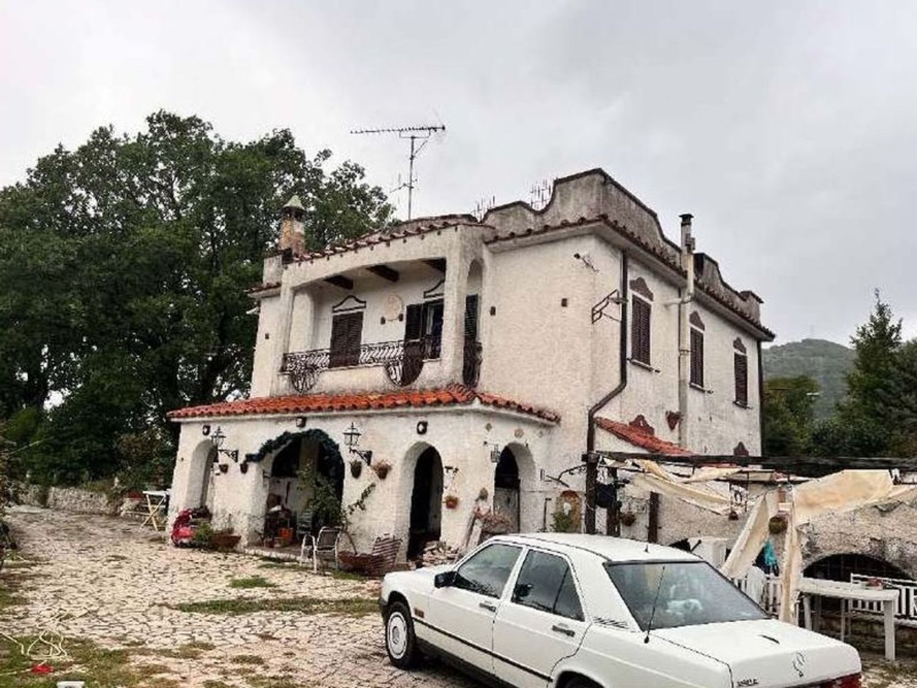 Дом с 5 комнатами в Мандела, Италия № 204708