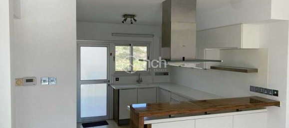 4 Schlafzimmer Penthouse in Germasogeia, Cyprus, Nr. 8215 2