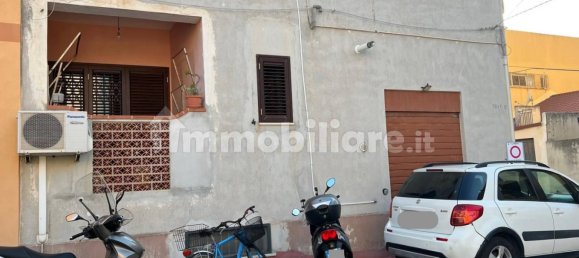2 bedrooms Apartment in Messina, Italy No. 338915 2