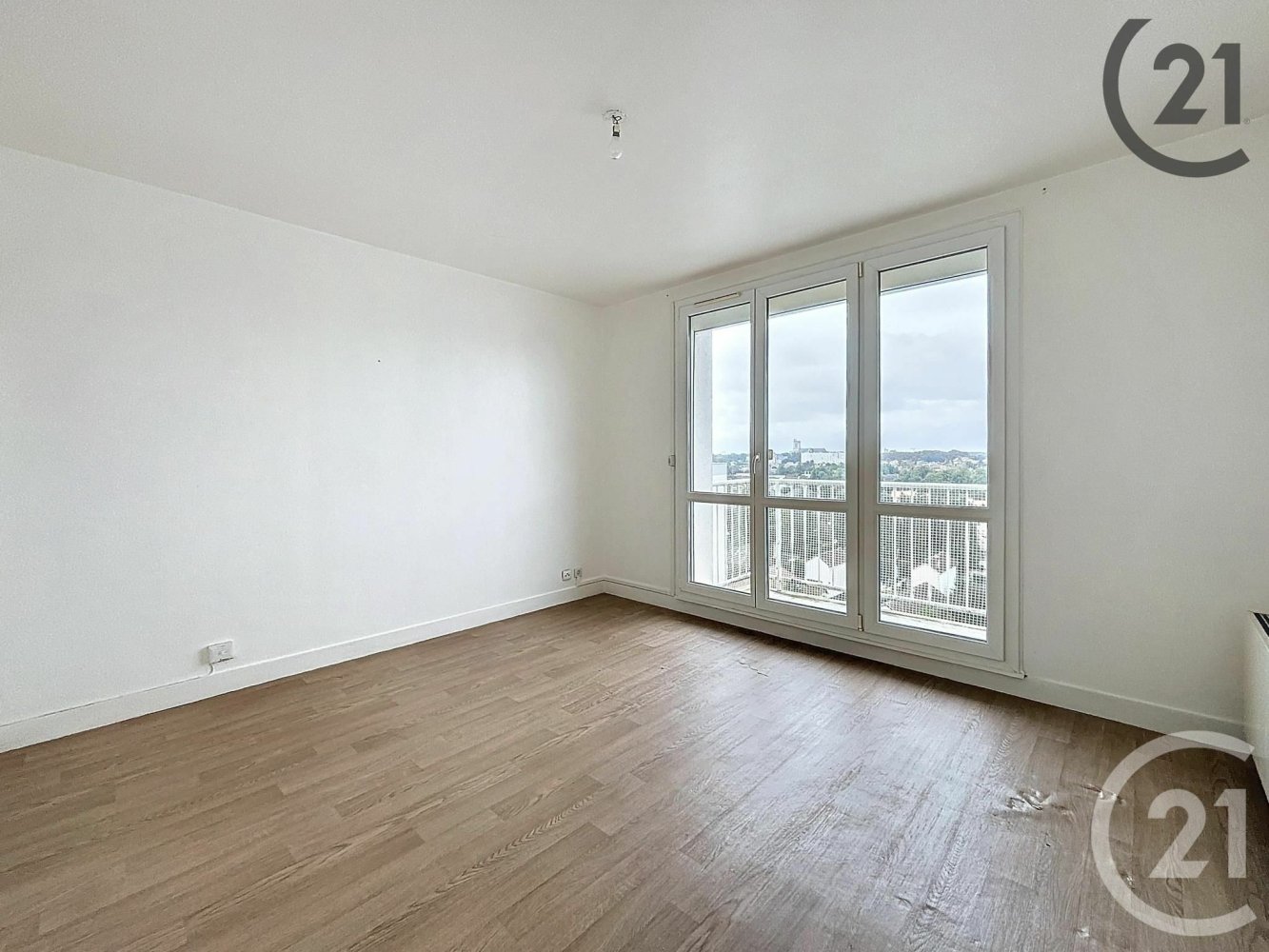 1 غرف نوم شقة في Troyes, France رقم 244994