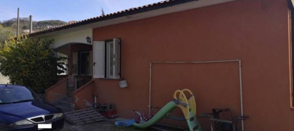 5غرفة شقة في Ariano Irpino, Italy رقم 101288 3