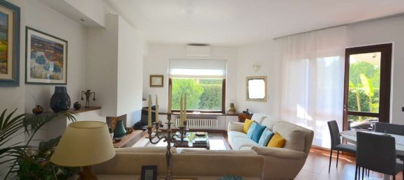 8 bedrooms Villa in Rosta, Italy No. 379506 4