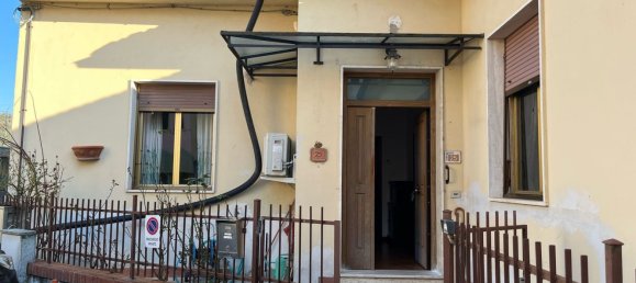 4 rooms House in Montelupo Fiorentino, Italy No. 251308 7