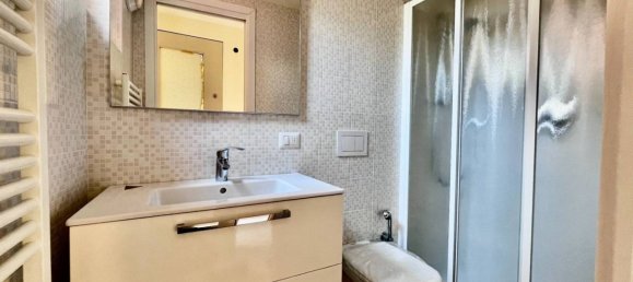 1 bedroom Apartment in Lecco, Italy No. 313398 8