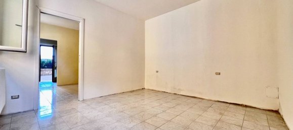 1 bedroom Apartment in Lecco, Italy No. 313398 2