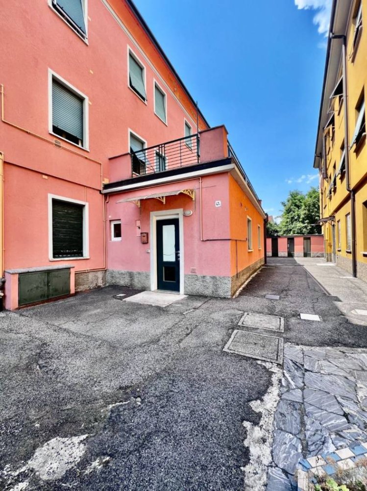 1 bedroom Apartment in Lecco, Italy No. 313398