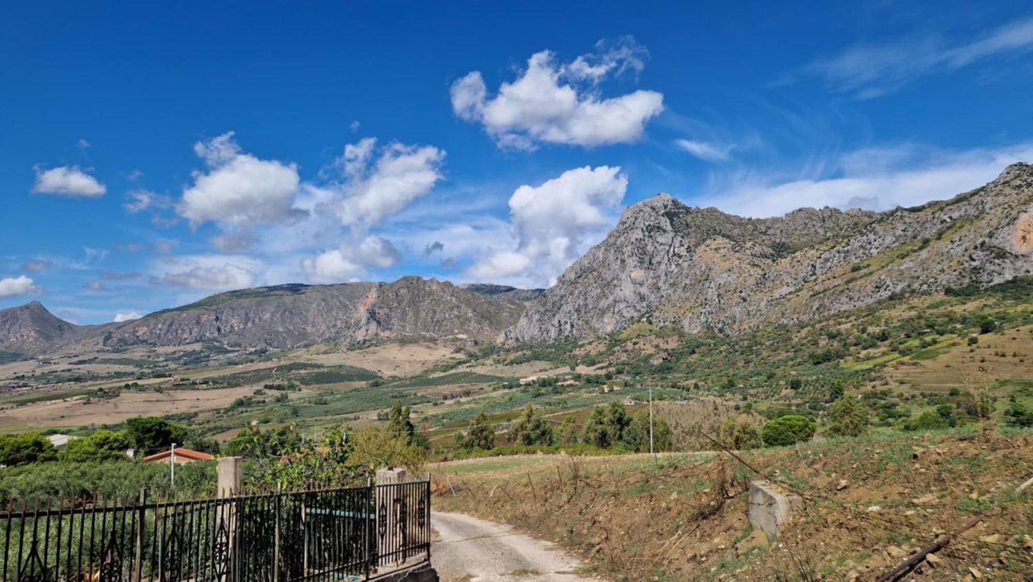 7 rooms Villa in Monreale, Italy No. 251263