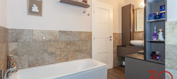 Apartamento T4 em Mozzate, Italy N.º 329762 36