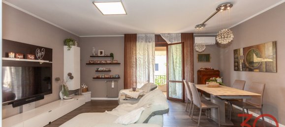 Apartamento T4 em Mozzate, Italy N.º 329762 3