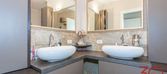 Apartamento T4 em Mozzate, Italy N.º 329762 30