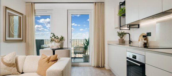 Studio in Watford, United Kingdom No. 6827 17