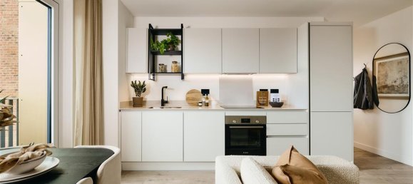 Studio in Watford, United Kingdom No. 6827 24