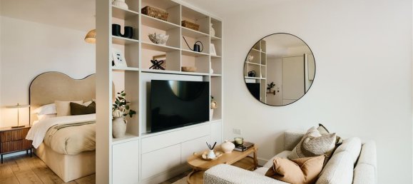 Studio in Watford, United Kingdom No. 6827 2