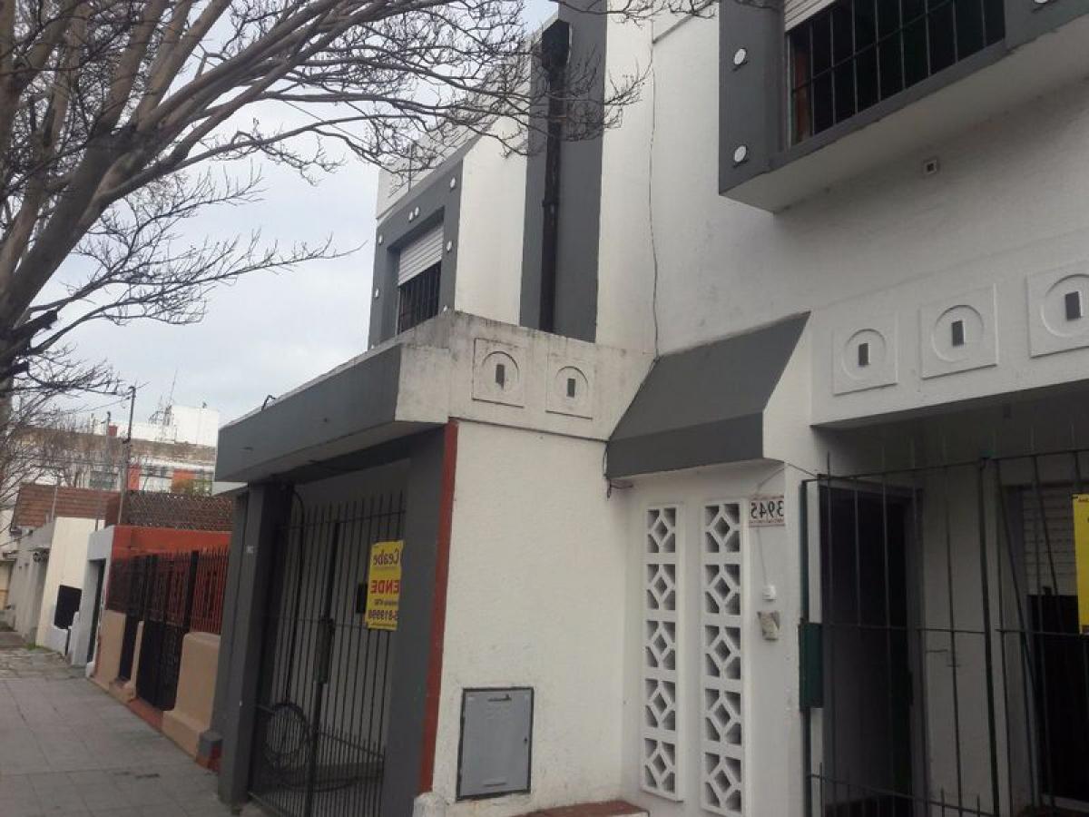 4 bedrooms House in Mar del Plata, Argentina No. 67338