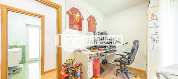 4 bedrooms Apartment in Rome, Italy No. 325102 22