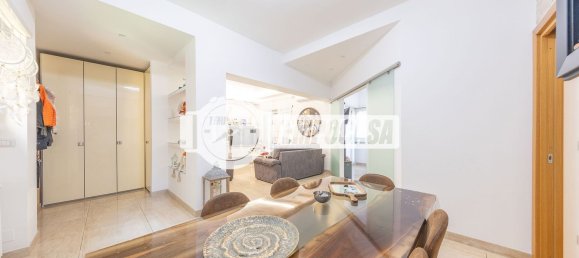 4 bedrooms Apartment in Rome, Italy No. 325102 4