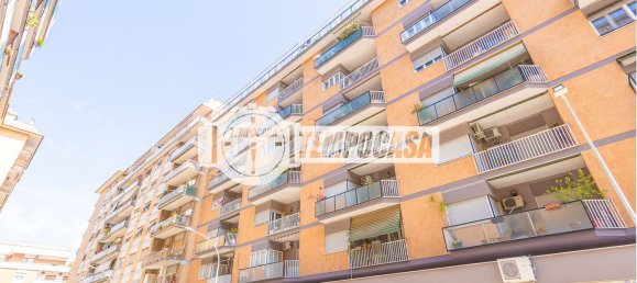 4 bedrooms Apartment in Rome, Italy No. 325102 37