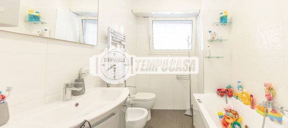 4 bedrooms Apartment in Rome, Italy No. 325102 29