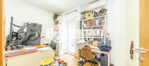 4 bedrooms Apartment in Rome, Italy No. 325102 21