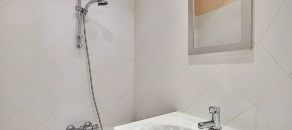 3 chambres Appartement à Paris, France No. 175512 16