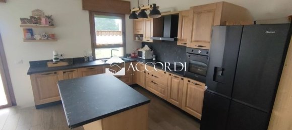 8 Schlafzimmer Haus in Cavaso del Tomba, Italy, Nr. 381674 3