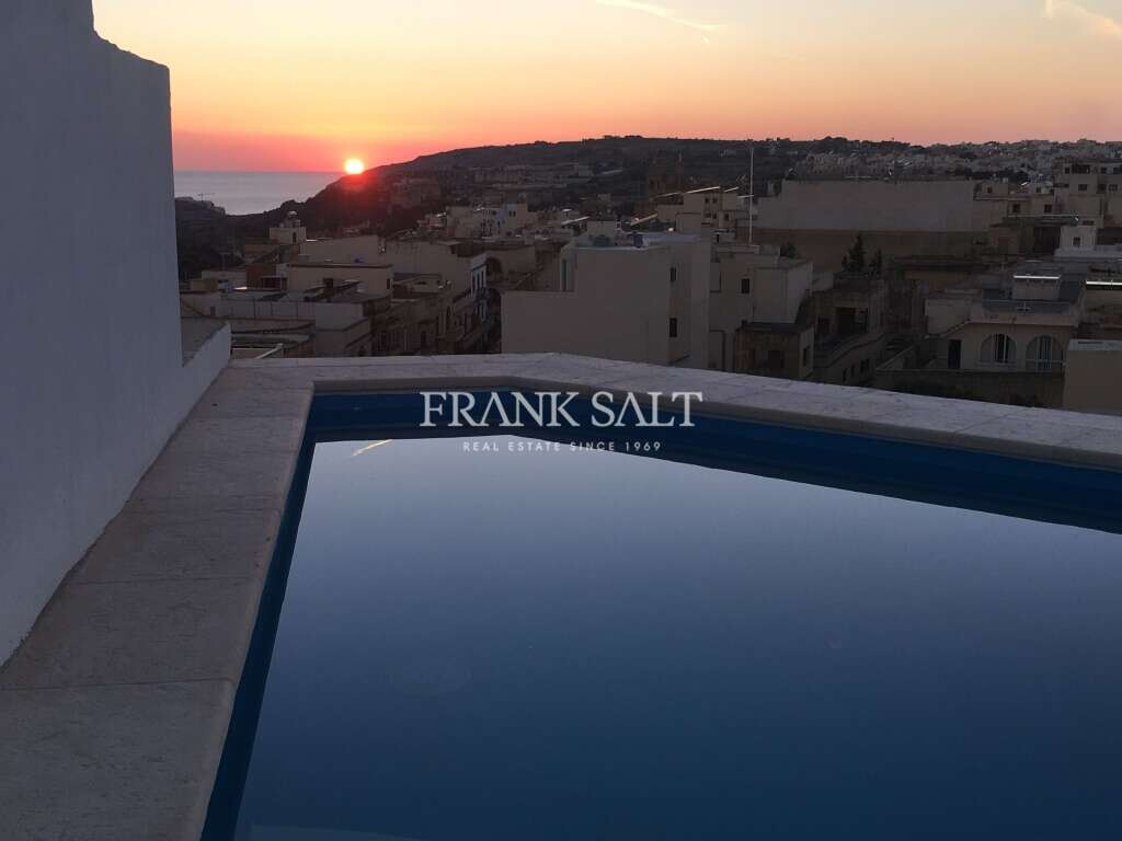 Пентхаус с 2 спальнями в Виктория, Мальта № 574