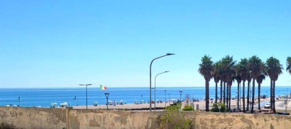 3 rooms Apartment in Porto Sant'Elpidio, Italy No. 121763 8