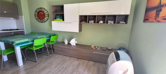 3 rooms Apartment in Porto Sant'Elpidio, Italy No. 121763 2