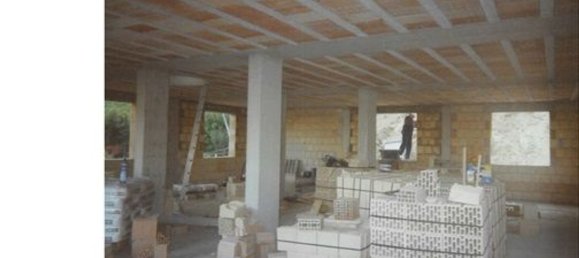 Studio in Giuliano Teatino, Italy No. 163784 3