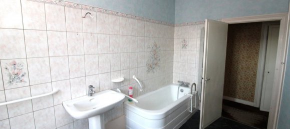 5 غرف نوم تاون هاوس في La Loupe, France رقم 158622 5