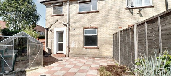 3 bedrooms House in Hayes, United Kingdom No. 5079 16