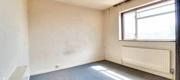 3 bedrooms House in Hayes, United Kingdom No. 5079 12